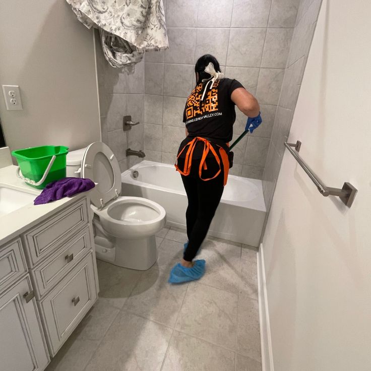  Bathroom Cleaning and Sanitization Services